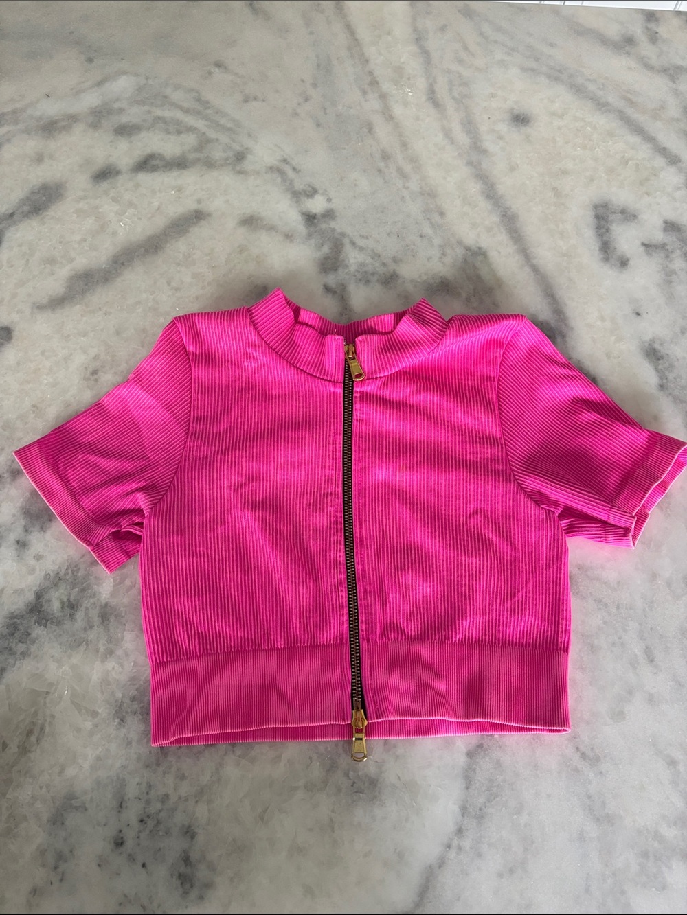 Daisy Hot Pink Ribbed Zip-Front Crop Top